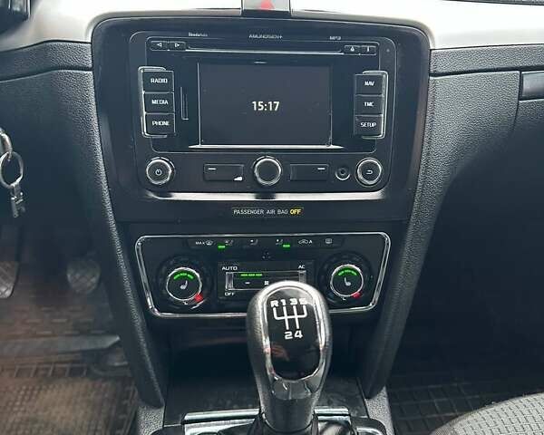 Серый Шкода Суперб, объемом двигателя 1.6 л и пробегом 325 тыс. км за 8300 $, фото 17 на Automoto.ua