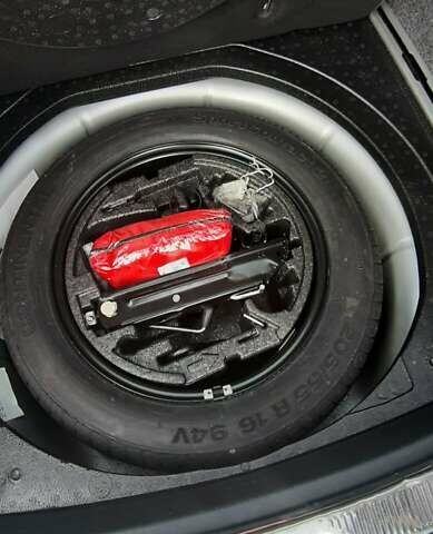 Серый Шкода Суперб, объемом двигателя 1.97 л и пробегом 190 тыс. км за 10200 $, фото 24 на Automoto.ua