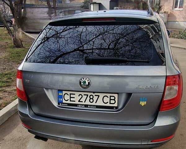 Серый Шкода Суперб, объемом двигателя 2 л и пробегом 275 тыс. км за 10000 $, фото 2 на Automoto.ua