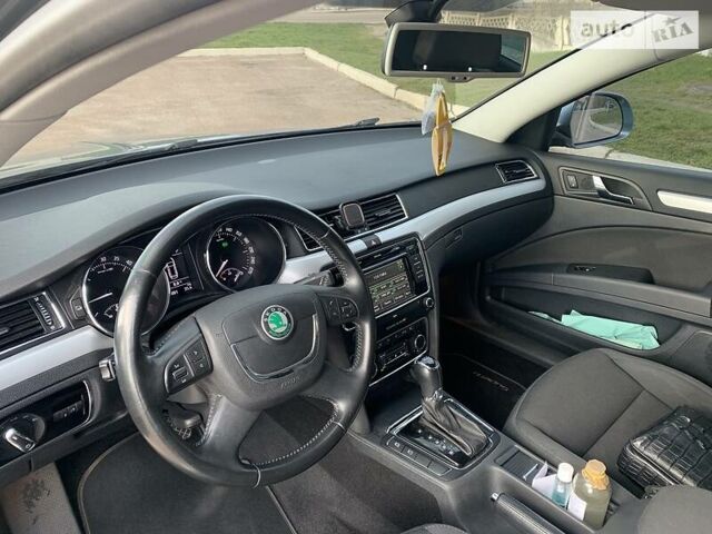 Сірий Шкода Суперб, об'ємом двигуна 2 л та пробігом 219 тис. км за 11800 $, фото 8 на Automoto.ua