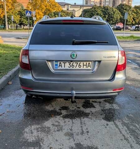 Серый Шкода Суперб, объемом двигателя 1.97 л и пробегом 457 тыс. км за 9800 $, фото 4 на Automoto.ua