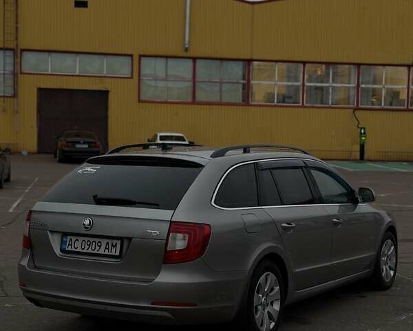 Серый Шкода Суперб, объемом двигателя 1.6 л и пробегом 198 тыс. км за 9000 $, фото 6 на Automoto.ua