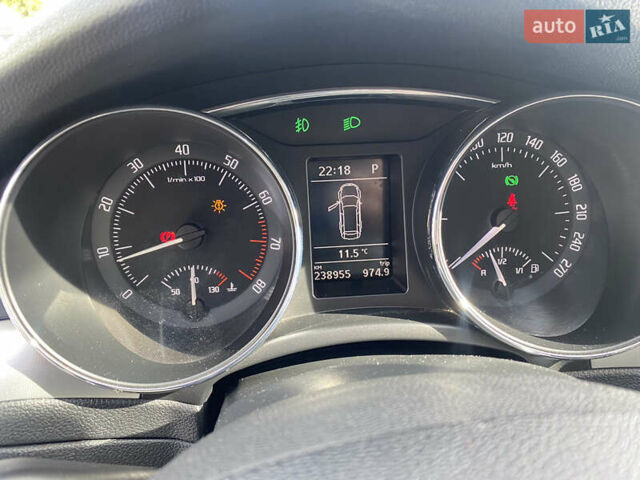 Шкода Суперб 2013 у Івано-Франківську на Automoto.ua Сірий Шкода Суперб, об'ємом двигуна 1.8 л та пробігом 239 тис. км за 8450 $, фото 17 на Automoto.ua