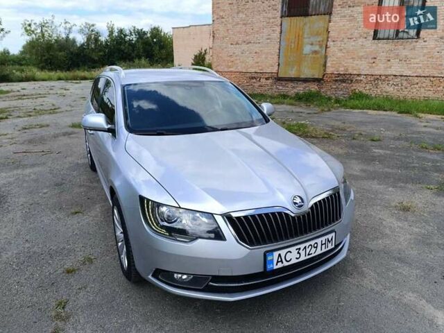 Серый Шкода Суперб, объемом двигателя 1.97 л и пробегом 348 тыс. км за 11800 $, фото 4 на Automoto.ua