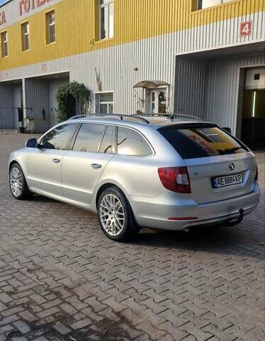 Серый Шкода Суперб, объемом двигателя 2 л и пробегом 260 тыс. км за 11200 $, фото 8 на Automoto.ua