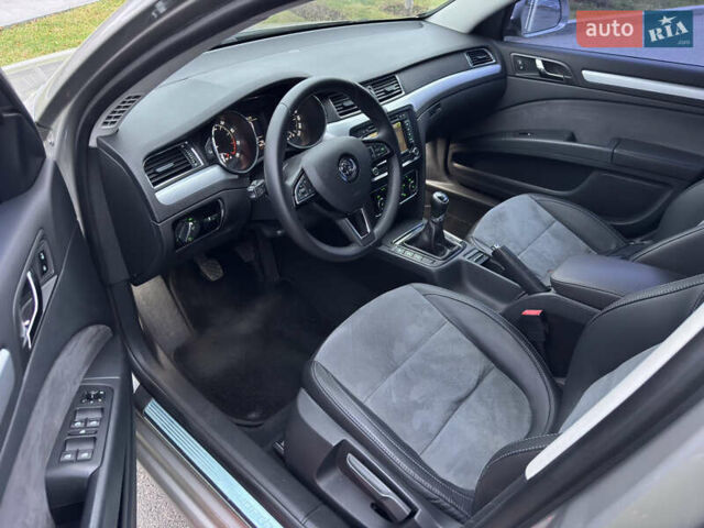 Сірий Шкода Суперб, об'ємом двигуна 1.8 л та пробігом 180 тис. км за 9900 $, фото 20 на Automoto.ua