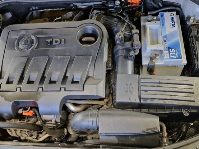 Серый Шкода Суперб, объемом двигателя 2 л и пробегом 260 тыс. км за 11200 $, фото 13 на Automoto.ua