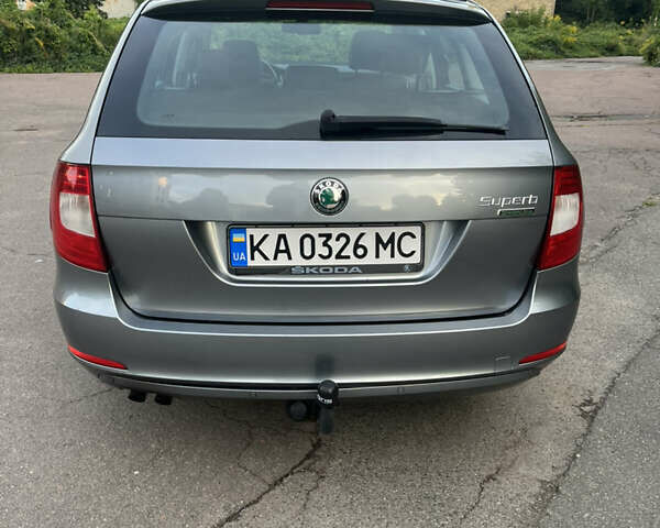 Шкода Суперб 2013 в Запорожье на Automoto.ua Серый Шкода Суперб, объемом двигателя 1.6 л и пробегом 230 тыс. км за 10600 $, фото 3 на Automoto.ua