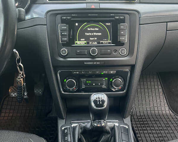 Шкода Суперб 2013 в Запорожье на Automoto.ua Серый Шкода Суперб, объемом двигателя 1.6 л и пробегом 230 тыс. км за 10600 $, фото 9 на Automoto.ua