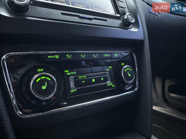 Сірий Шкода Суперб, об'ємом двигуна 1.8 л та пробігом 180 тис. км за 9900 $, фото 30 на Automoto.ua