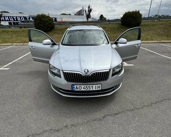 Сірий Шкода Суперб, об'ємом двигуна 2 л та пробігом 205 тис. км за 13300 $, фото 17 на Automoto.ua
