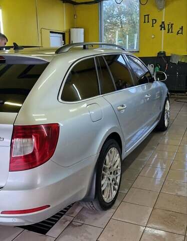 Серый Шкода Суперб, объемом двигателя 2 л и пробегом 260 тыс. км за 11200 $, фото 6 на Automoto.ua