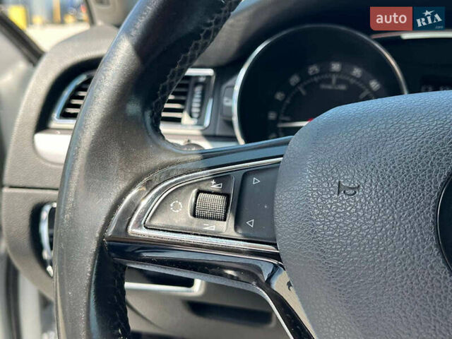 Серый Шкода Суперб, объемом двигателя 1.6 л и пробегом 290 тыс. км за 10990 $, фото 42 на Automoto.ua