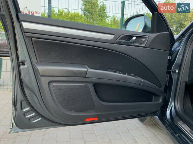 Сірий Шкода Суперб, об'ємом двигуна 1.6 л та пробігом 322 тис. км за 10655 $, фото 22 на Automoto.ua