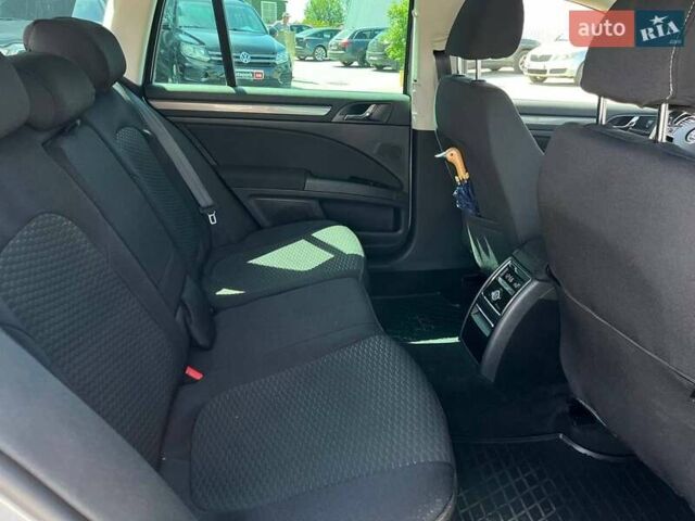 Серый Шкода Суперб, объемом двигателя 1.6 л и пробегом 290 тыс. км за 10990 $, фото 21 на Automoto.ua