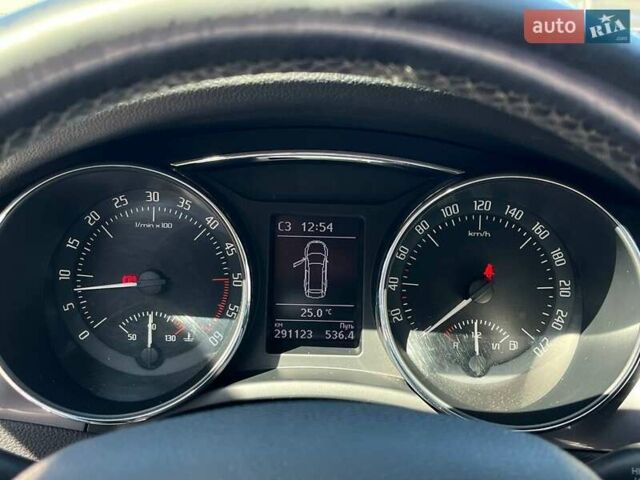 Серый Шкода Суперб, объемом двигателя 1.6 л и пробегом 290 тыс. км за 10990 $, фото 44 на Automoto.ua