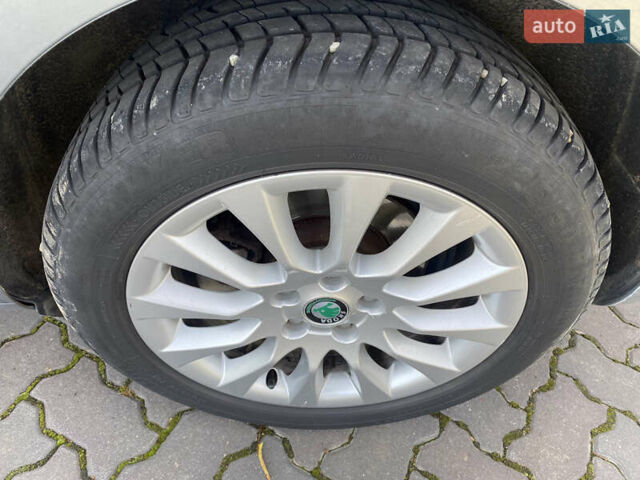 Шкода Суперб 2013 у Івано-Франківську на Automoto.ua Сірий Шкода Суперб, об'ємом двигуна 1.8 л та пробігом 239 тис. км за 8450 $, фото 11 на Automoto.ua