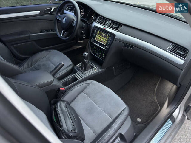 Сірий Шкода Суперб, об'ємом двигуна 1.8 л та пробігом 180 тис. км за 9900 $, фото 26 на Automoto.ua