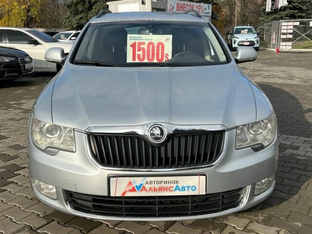 Серый Шкода Суперб, объемом двигателя 2 л и пробегом 260 тыс. км за 10400 $, фото 1 на Automoto.ua