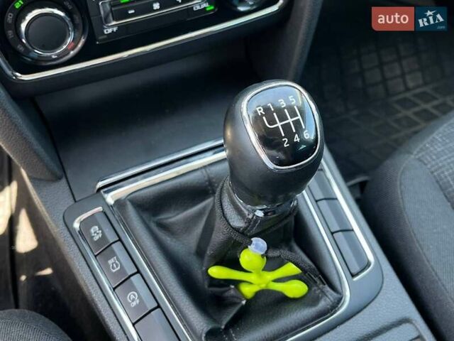 Серый Шкода Суперб, объемом двигателя 1.6 л и пробегом 290 тыс. км за 10990 $, фото 38 на Automoto.ua