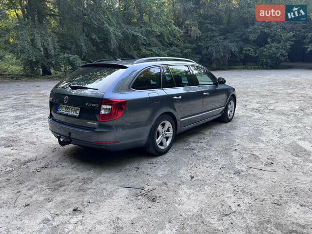 Серый Шкода Суперб, объемом двигателя 1.6 л и пробегом 219 тыс. км за 11500 $, фото 4 на Automoto.ua