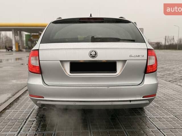 Серый Шкода Суперб, объемом двигателя 1.8 л и пробегом 289 тыс. км за 8500 $, фото 7 на Automoto.ua