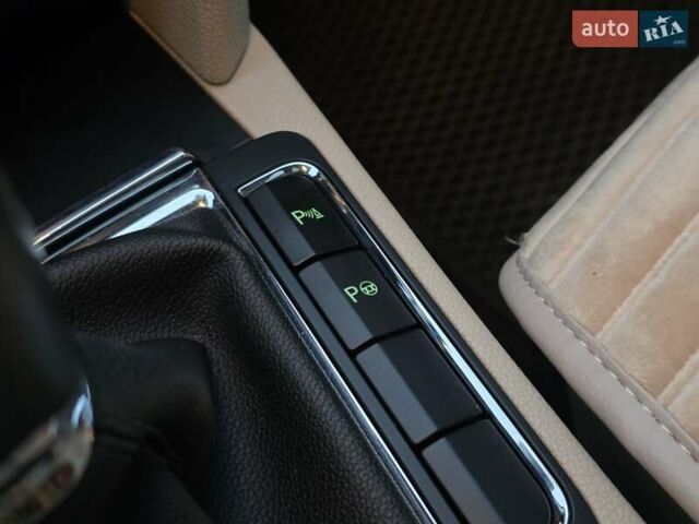 Серый Шкода Суперб, объемом двигателя 1.6 л и пробегом 173 тыс. км за 13699 $, фото 22 на Automoto.ua