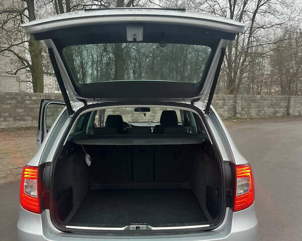 Серый Шкода Суперб, объемом двигателя 1.97 л и пробегом 240 тыс. км за 13799 $, фото 12 на Automoto.ua