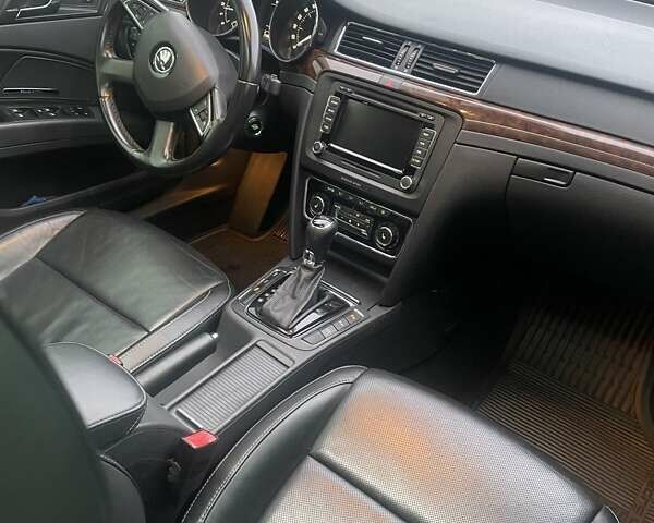 Серый Шкода Суперб, объемом двигателя 2 л и пробегом 258 тыс. км за 11999 $, фото 27 на Automoto.ua