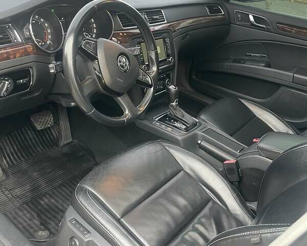 Серый Шкода Суперб, объемом двигателя 2 л и пробегом 258 тыс. км за 11999 $, фото 26 на Automoto.ua