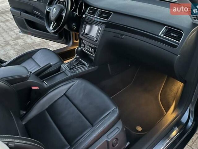 Сірий Шкода Суперб, об'ємом двигуна 2 л та пробігом 237 тис. км за 14250 $, фото 33 на Automoto.ua