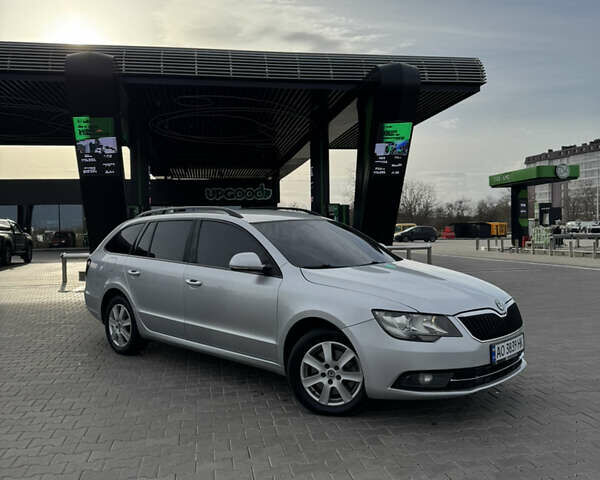 Сірий Шкода Суперб, об'ємом двигуна 1.97 л та пробігом 325 тис. км за 9200 $, фото 2 на Automoto.ua