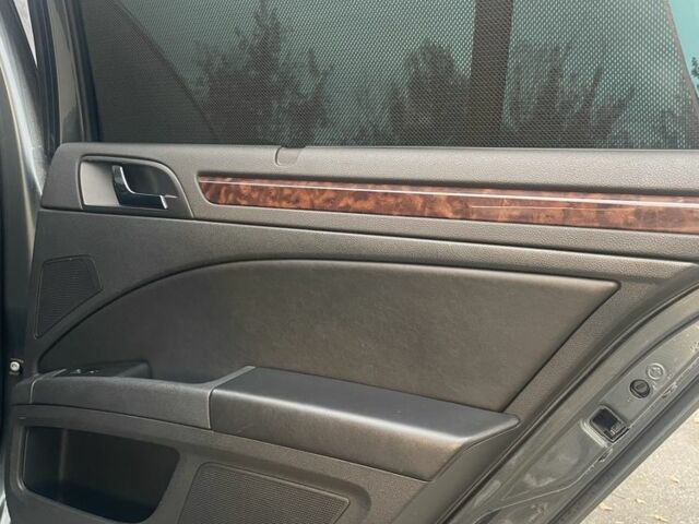 Серый Шкода Суперб, объемом двигателя 2 л и пробегом 258 тыс. км за 12499 $, фото 15 на Automoto.ua