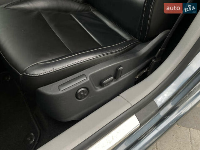 Серый Шкода Суперб, объемом двигателя 2 л и пробегом 224 тыс. км за 12600 $, фото 5 на Automoto.ua