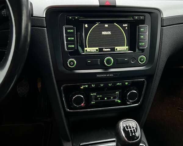 Серый Шкода Суперб, объемом двигателя 1.6 л и пробегом 215 тыс. км за 10900 $, фото 20 на Automoto.ua