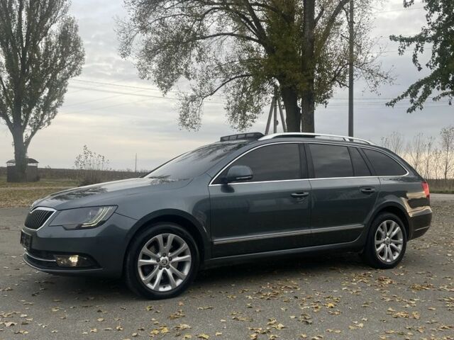 Серый Шкода Суперб, объемом двигателя 2 л и пробегом 258 тыс. км за 12499 $, фото 2 на Automoto.ua