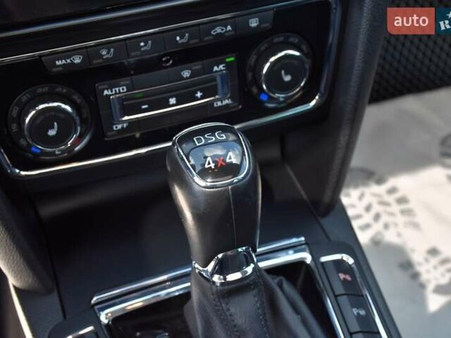 Сірий Шкода Суперб, об'ємом двигуна 2 л та пробігом 279 тис. км за 14300 $, фото 44 на Automoto.ua