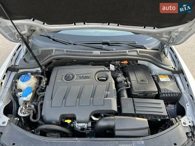 Серый Шкода Суперб, объемом двигателя 1.6 л и пробегом 240 тыс. км за 10900 $, фото 34 на Automoto.ua