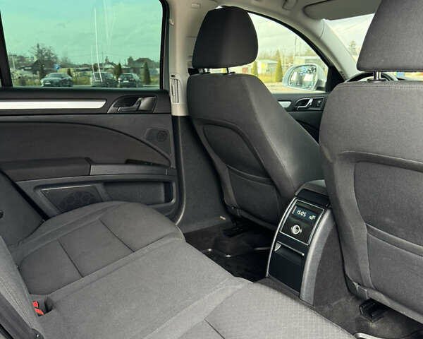 Сірий Шкода Суперб, об'ємом двигуна 1.97 л та пробігом 325 тис. км за 9200 $, фото 9 на Automoto.ua