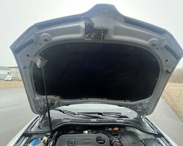 Серый Шкода Суперб, объемом двигателя 1.97 л и пробегом 240 тыс. км за 13799 $, фото 45 на Automoto.ua