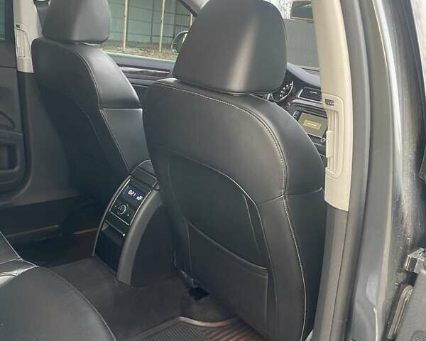 Серый Шкода Суперб, объемом двигателя 2 л и пробегом 258 тыс. км за 12499 $, фото 42 на Automoto.ua