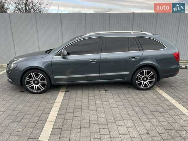 Сірий Шкода Суперб, об'ємом двигуна 2 л та пробігом 335 тис. км за 9500 $, фото 1 на Automoto.ua