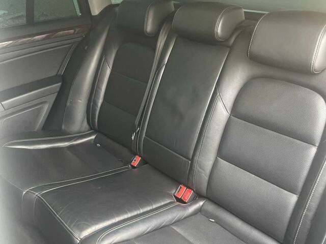 Серый Шкода Суперб, объемом двигателя 2 л и пробегом 258 тыс. км за 12499 $, фото 14 на Automoto.ua