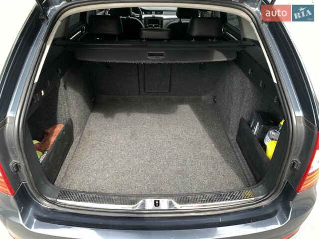 Серый Шкода Суперб, объемом двигателя 2 л и пробегом 224 тыс. км за 12600 $, фото 57 на Automoto.ua