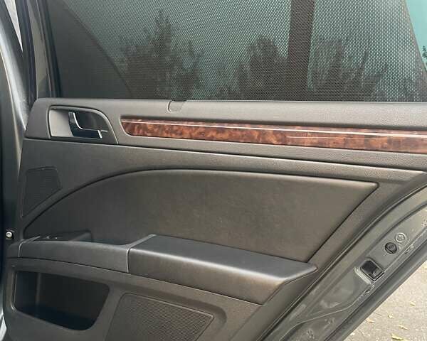 Серый Шкода Суперб, объемом двигателя 2 л и пробегом 258 тыс. км за 12499 $, фото 43 на Automoto.ua