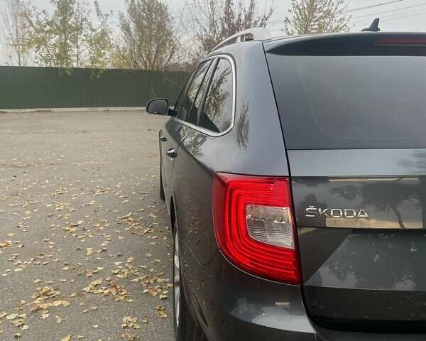 Серый Шкода Суперб, объемом двигателя 2 л и пробегом 258 тыс. км за 12499 $, фото 20 на Automoto.ua