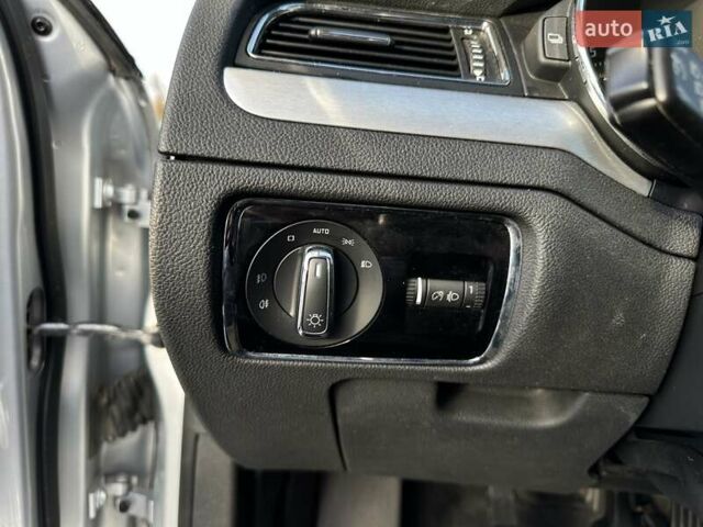 Серый Шкода Суперб, объемом двигателя 1.6 л и пробегом 240 тыс. км за 10900 $, фото 21 на Automoto.ua