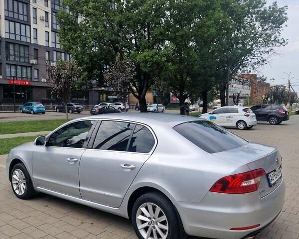 Серый Шкода Суперб, объемом двигателя 1.8 л и пробегом 173 тыс. км за 11400 $, фото 4 на Automoto.ua