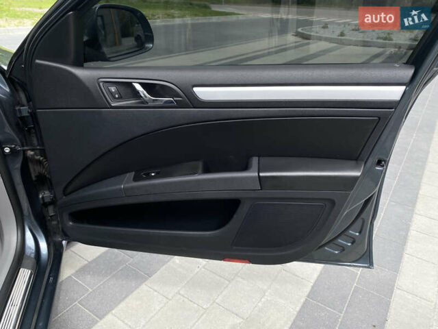 Серый Шкода Суперб, объемом двигателя 2 л и пробегом 224 тыс. км за 12600 $, фото 29 на Automoto.ua