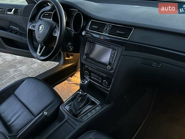 Сірий Шкода Суперб, об'ємом двигуна 2 л та пробігом 237 тис. км за 14250 $, фото 28 на Automoto.ua